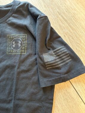 Under Armour Black Short-Sleeve Tee with Flag & Logo